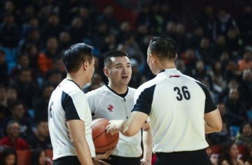 开云体育登录-CBA半决赛4名高水平外籍裁判出炉：欧洲两人 韩国泰国各一人
